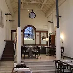 Hotell L'hotel By Du Chateau Rolle