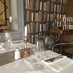 L'hotel By Du Chateau 3*