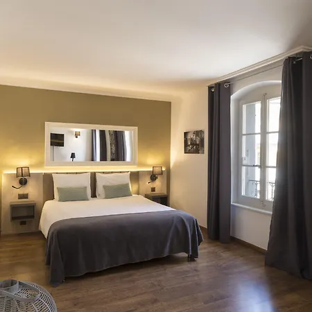 Hotel L'hotel By Du Chateau