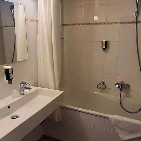 L'hotel By Du Chateau Hotel 3*