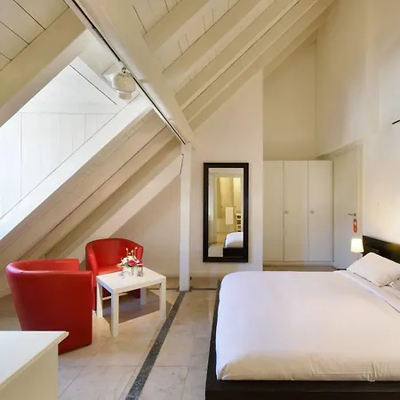 L'hotel By Du Chateau 3*