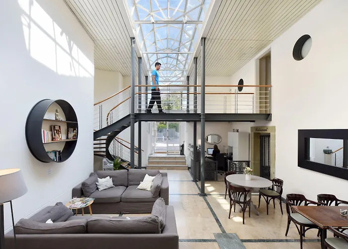 Szálloda L'hotel By Du Chateau 3*