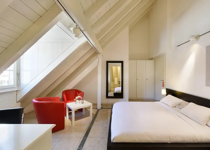 Hotel L'hotel By Du Chateau Rolle