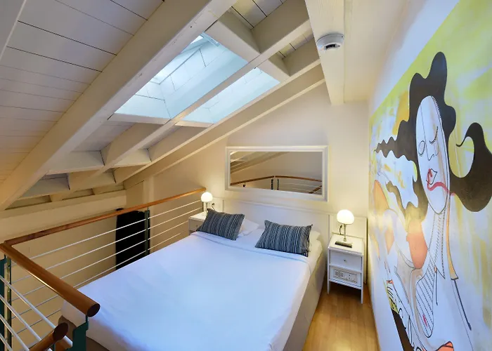 Szálloda L'hotel By Du Chateau 3*