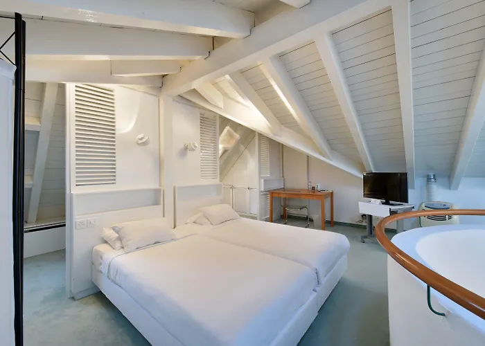 Hotel L'hotel By Du Chateau