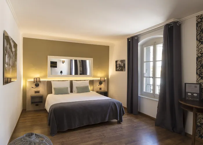 Hotel L'hotel By Du Chateau