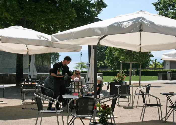 L'hotel By Du Chateau