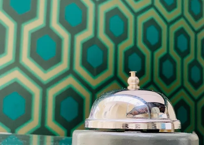 L'hotel By Du Chateau Rolle