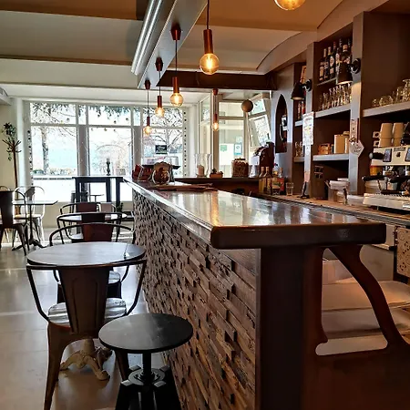 Hotel L'hôtel By Du Château Rolle