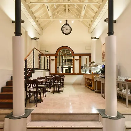 Hotel L'hôtel By Du Château